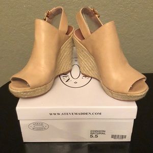 NIB Steve Madden “Corizon” Wedges, size 5.5